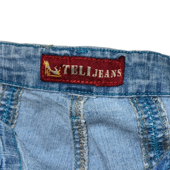 SIZE 28 medium wash flare telijeans with belt - Picture 3 of 4